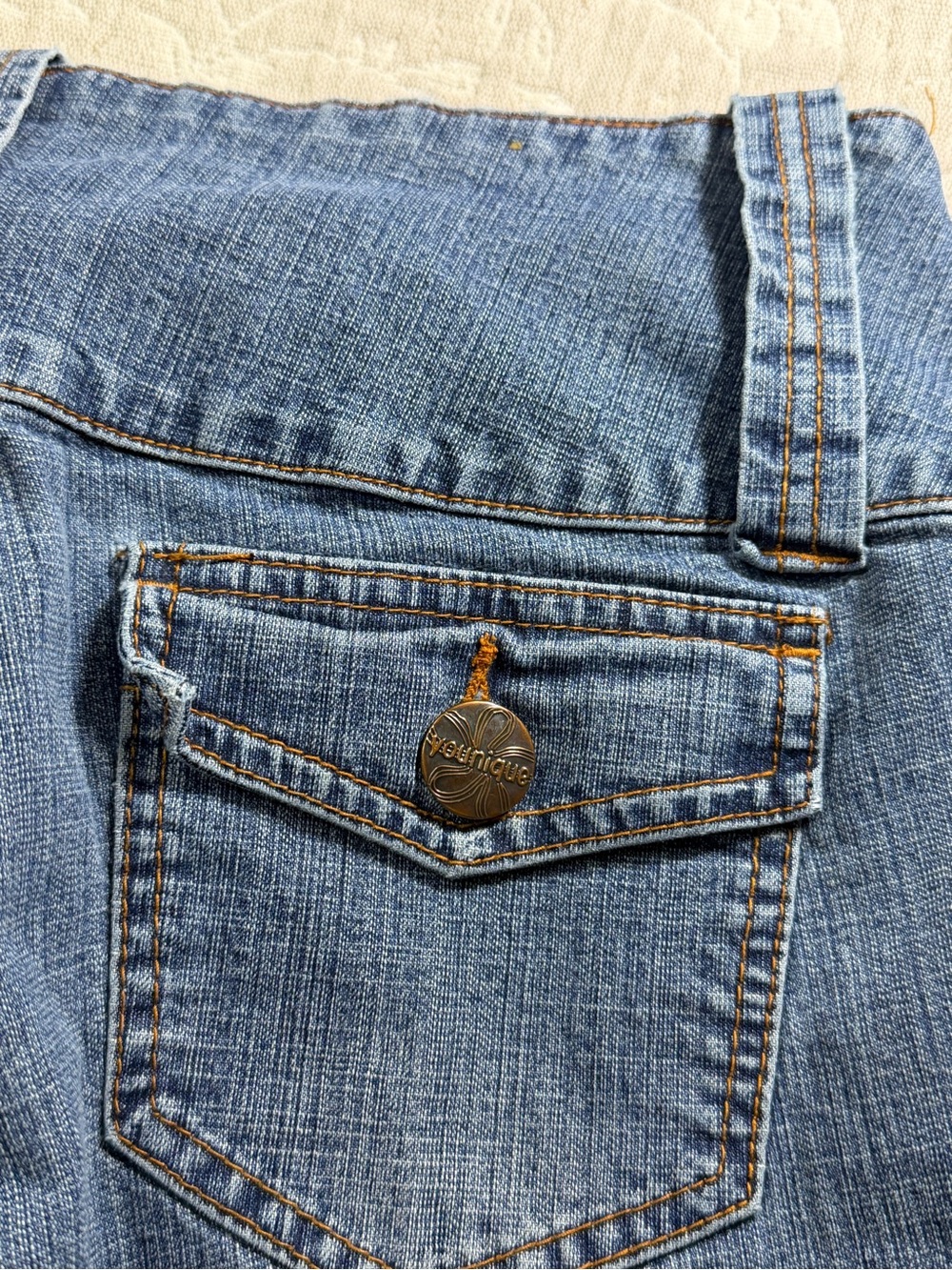 Younique Women's Low Rise Y2K Capri Jeans - Size 11 - Picture 7 of 11